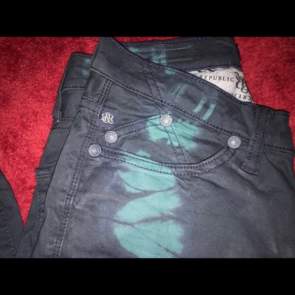 NWT Women’s ROCK & REPUBLIC Skinny Jeans Size 8 - Picture 2 of 3